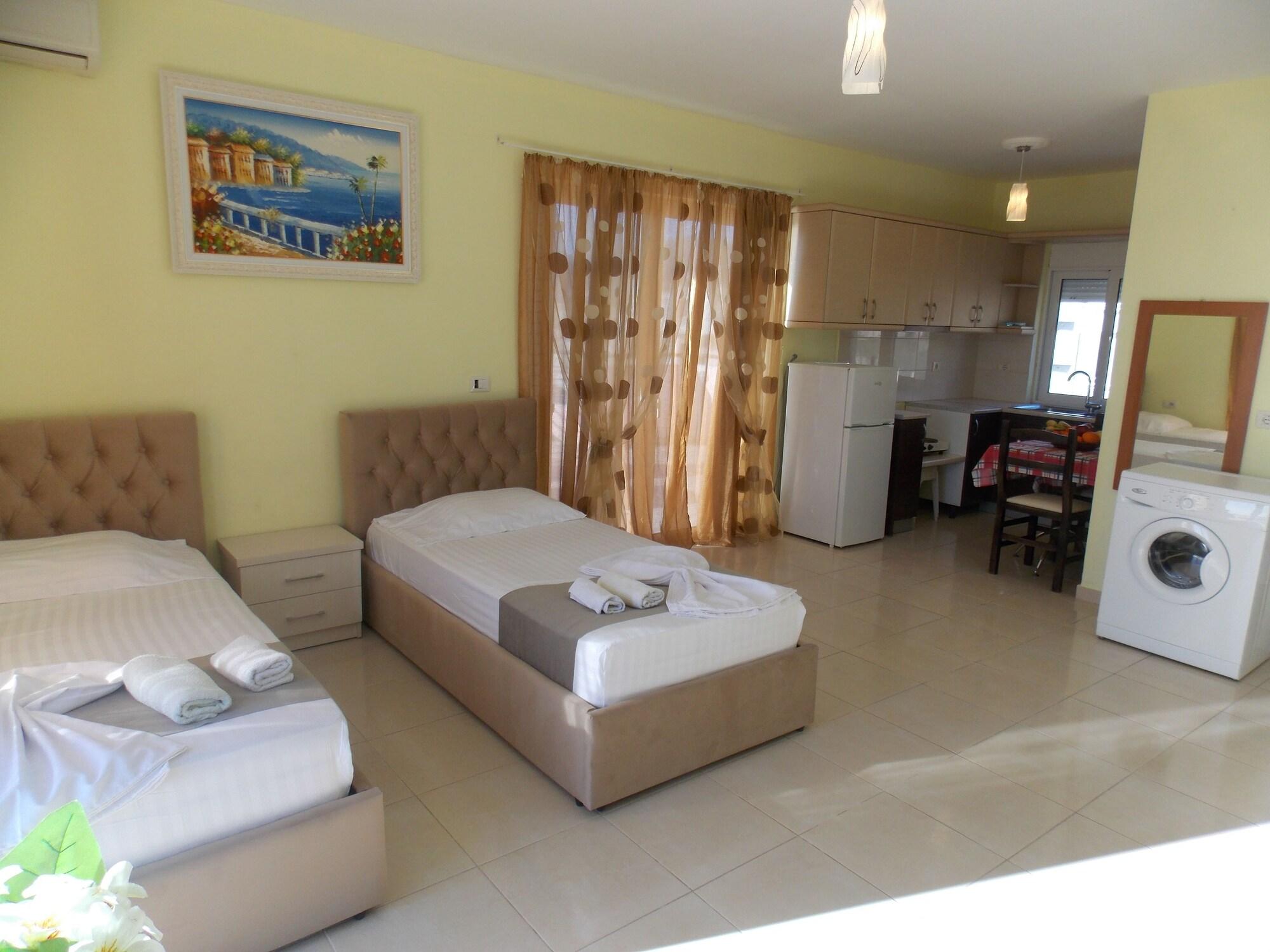 Afrimi Relax Apartments Sarandë Buitenkant foto