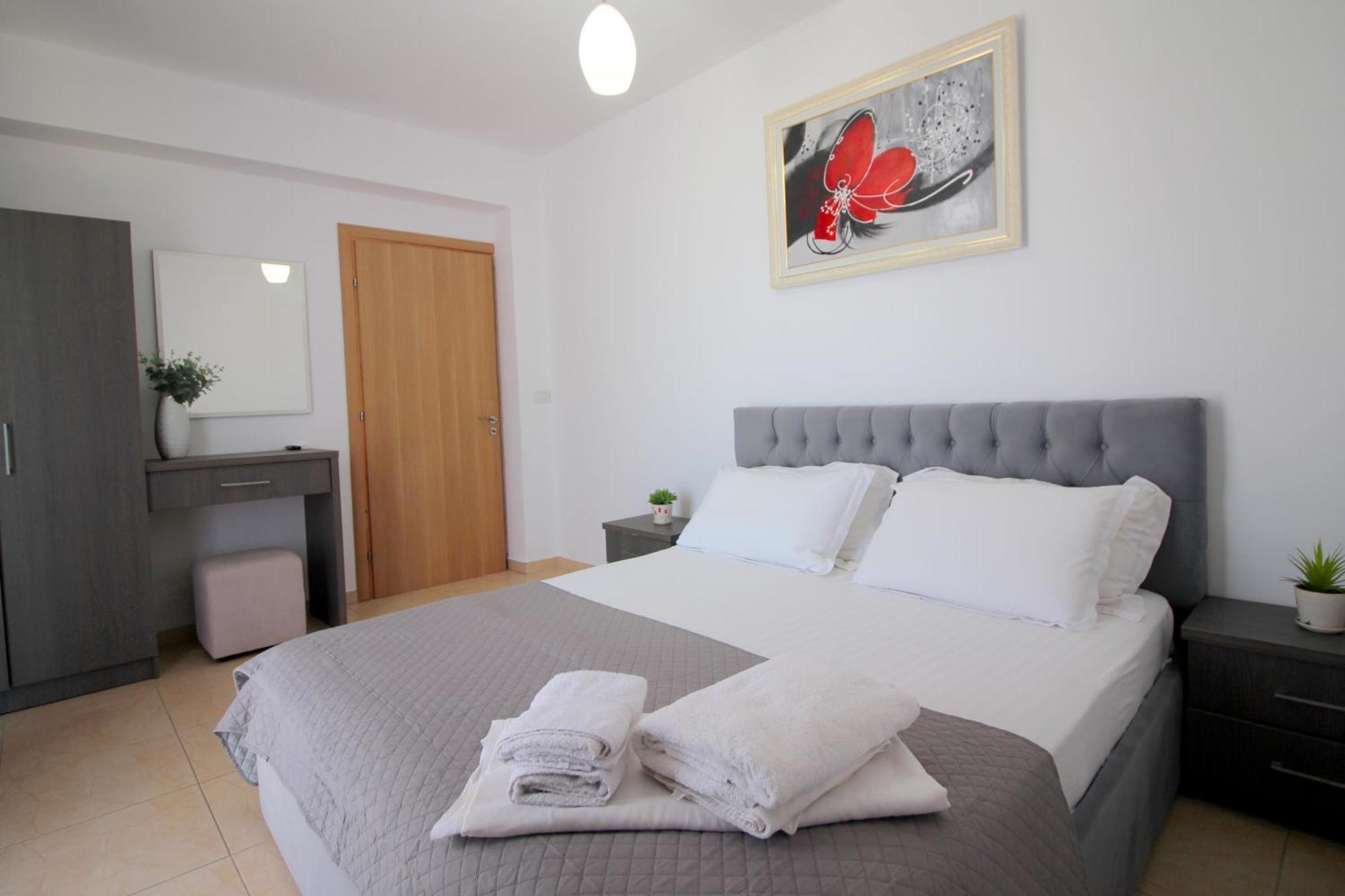 Afrimi Relax Apartments Sarandë Buitenkant foto