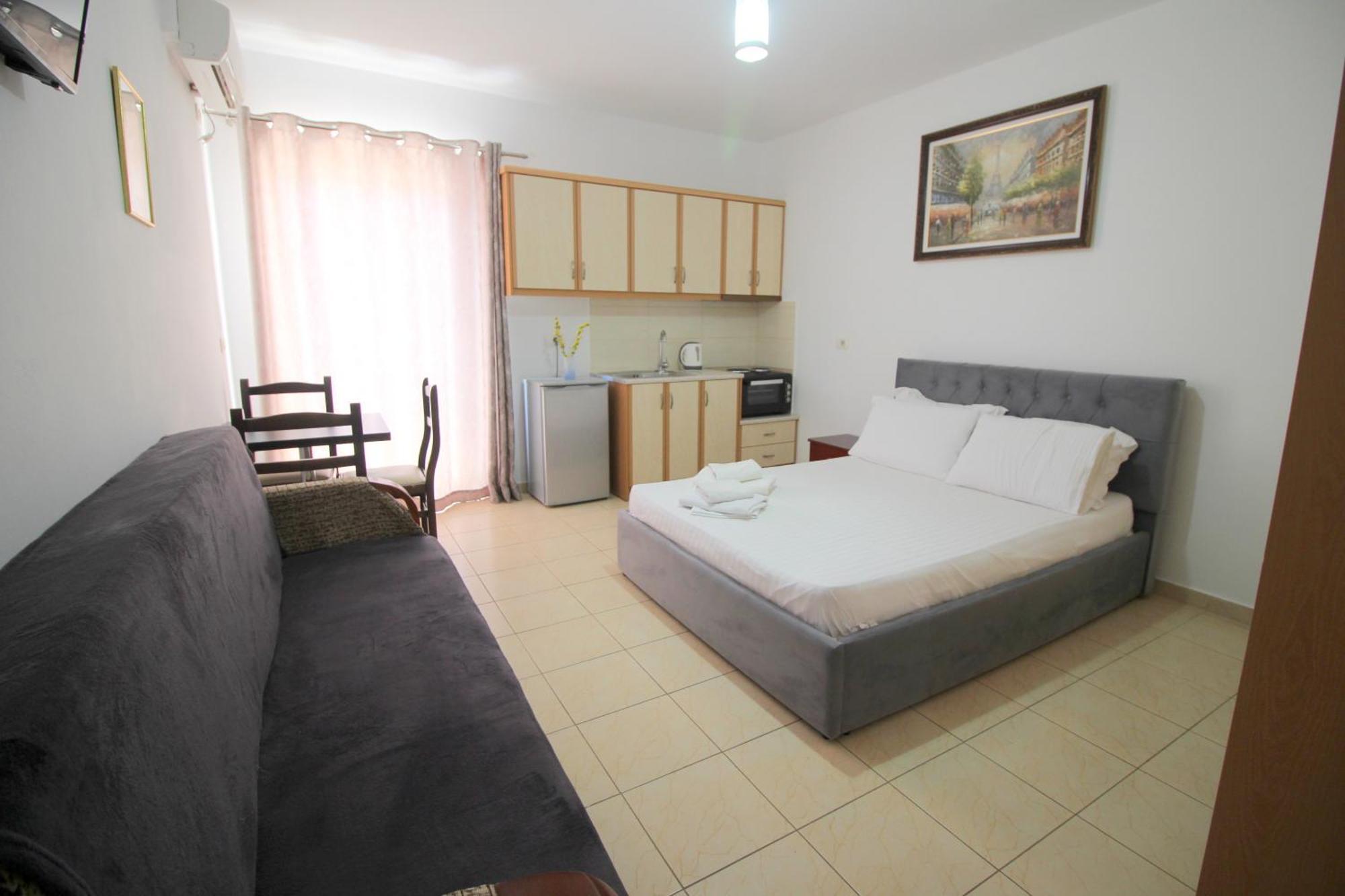 Afrimi Relax Apartments Sarandë Buitenkant foto