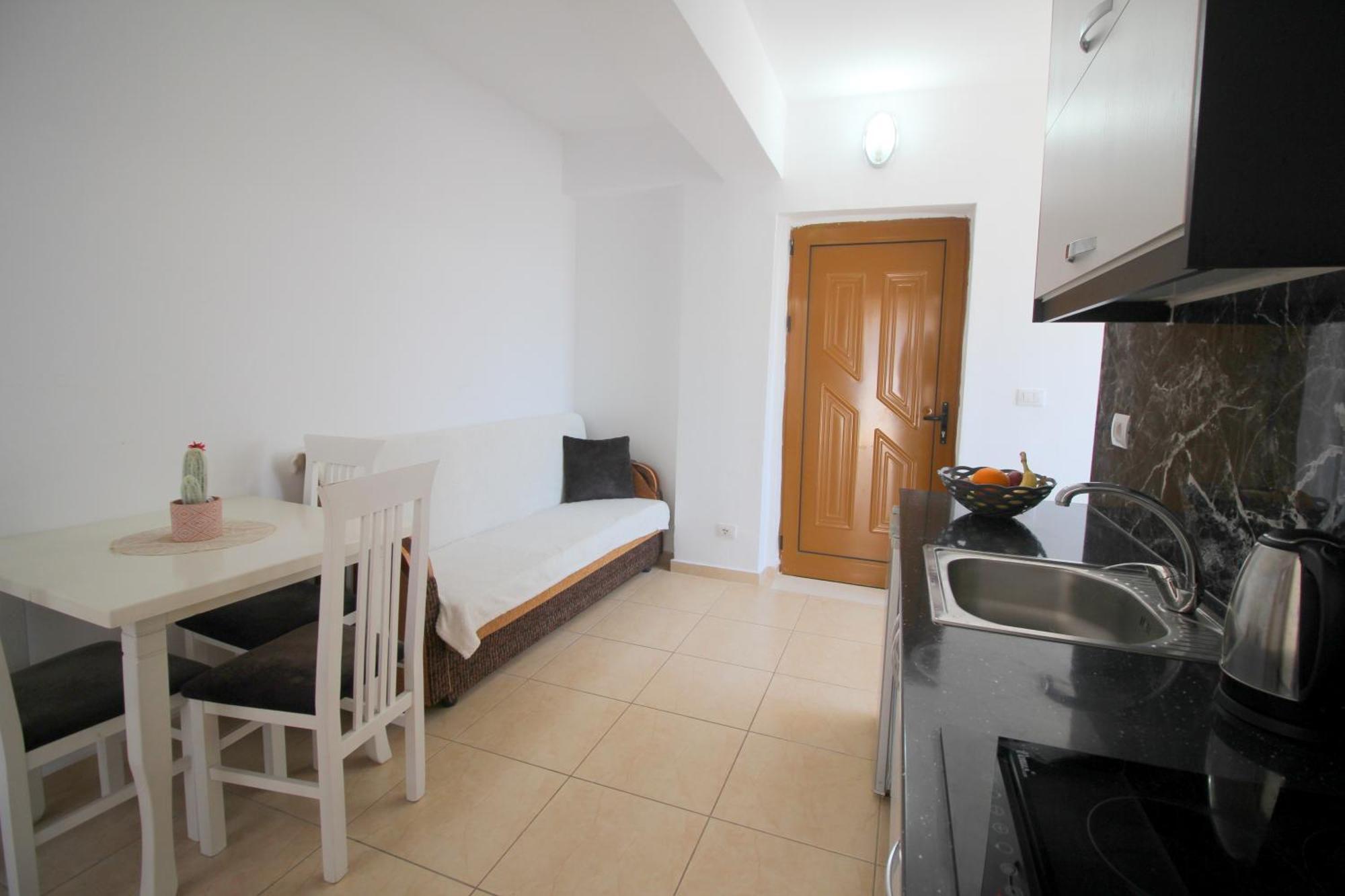 Afrimi Relax Apartments Sarandë Buitenkant foto